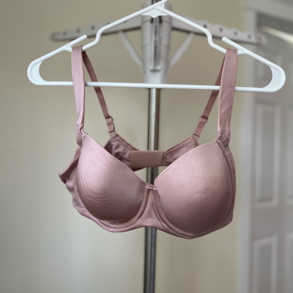 Stunning Support Smooth Full Coverage bra - Picture 3 of 5